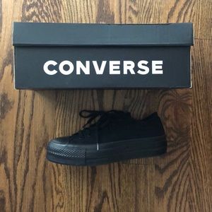 Converse Women Black Sneakers